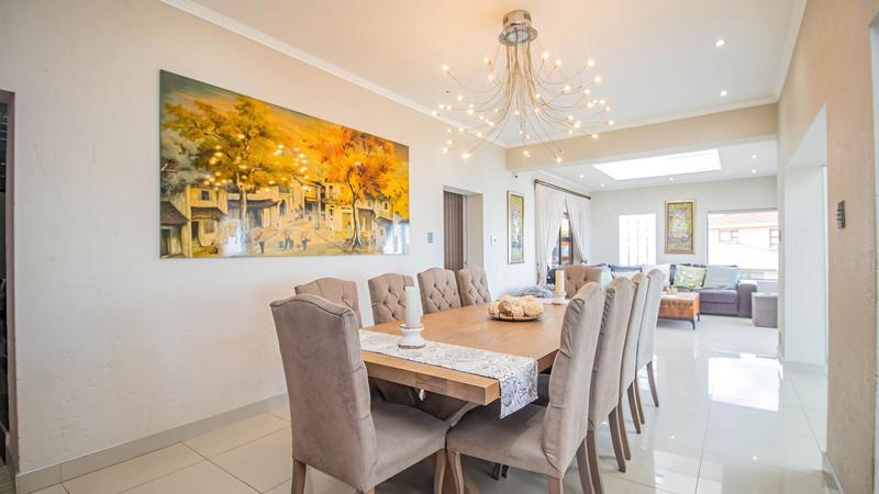 6 Bedroom Property for Sale in Dana Bay Western Cape